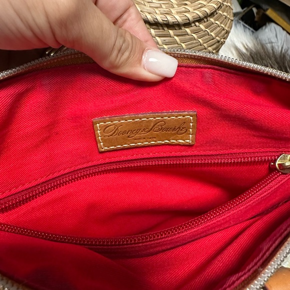 Dooney & Bourke Cream and Tan Logo Bag - Picture 7 of 13